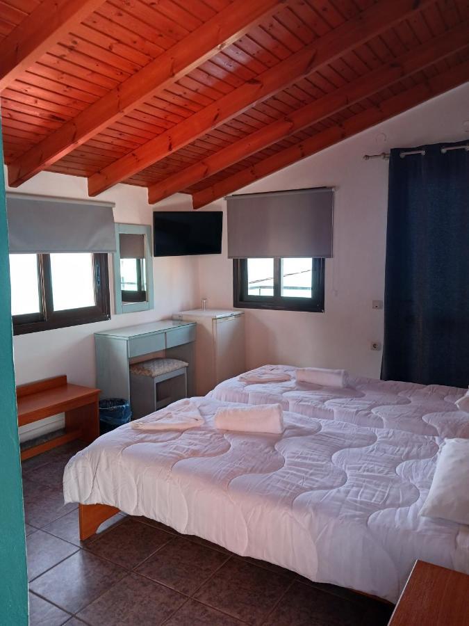Soulis Hotel Arkoudi Exterior photo